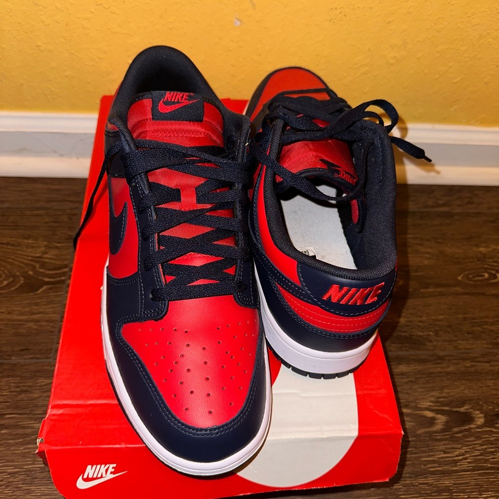 Nike Low Top Sneakers in Red & Black with White Midsoles